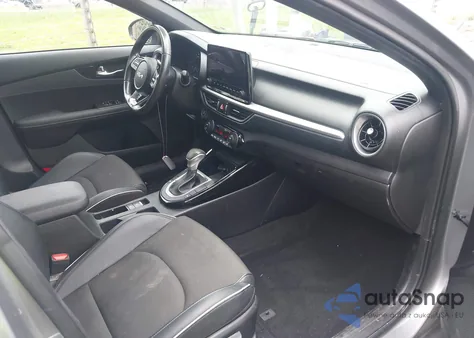 2024 Kia Forte Gt-Line из США, поврежденный, VIN 3KPF54AD6RE724610